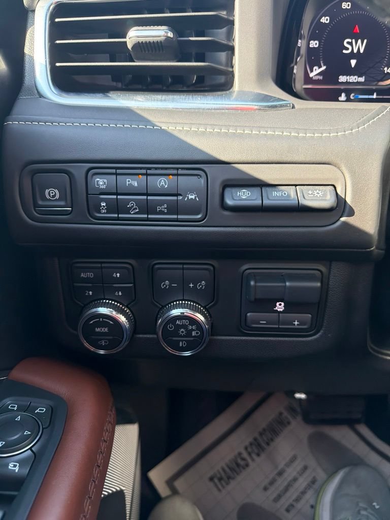 Used 2024 GMC Yukon Denali Ultimate AWD/4WD image 13