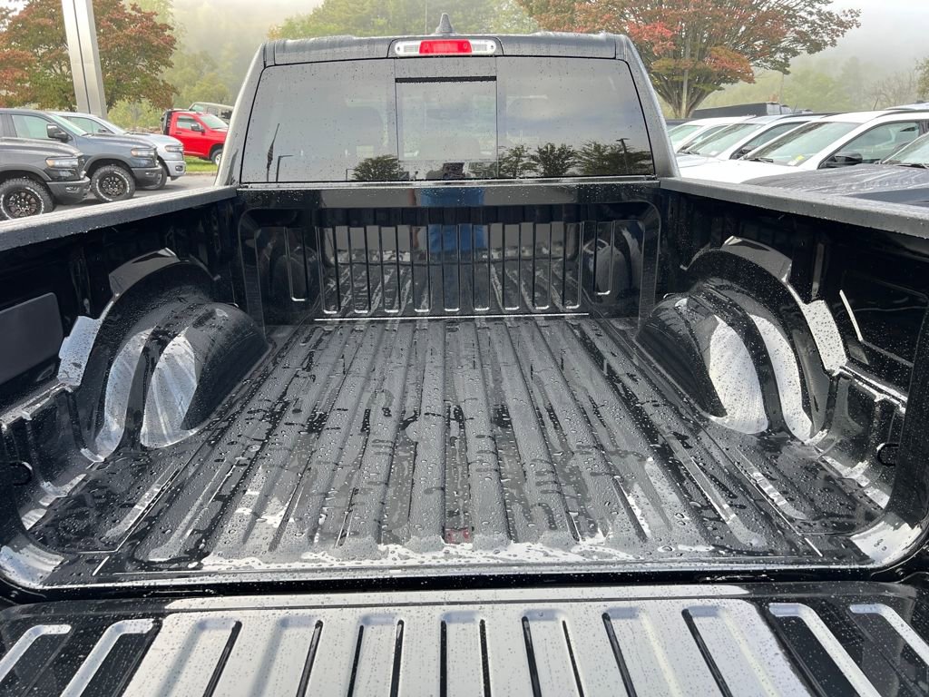 New 2026 RAM 1500 4x4 Crew Cab image 27