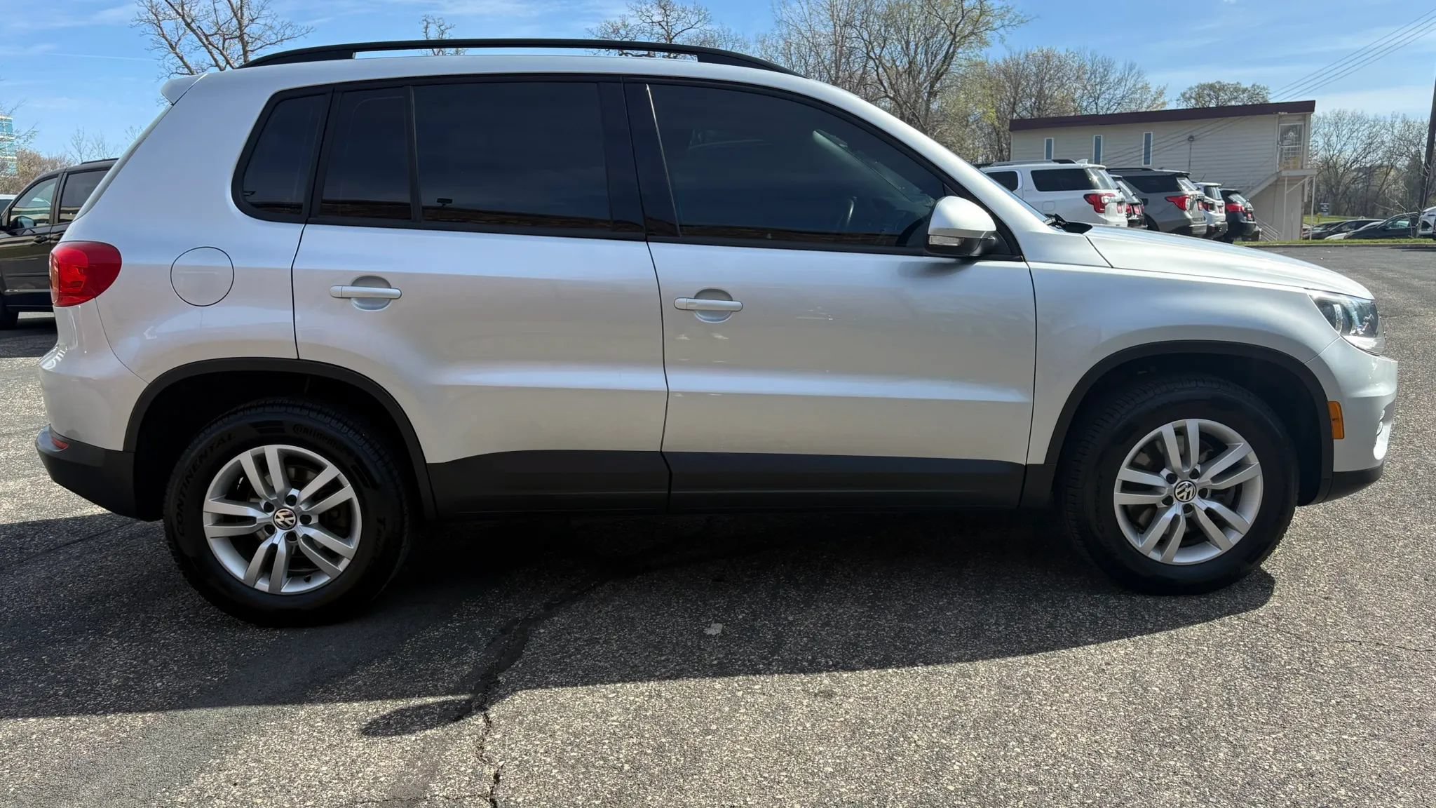 Used 2017 Volkswagen Tiguan S AWD/4WD image 11
