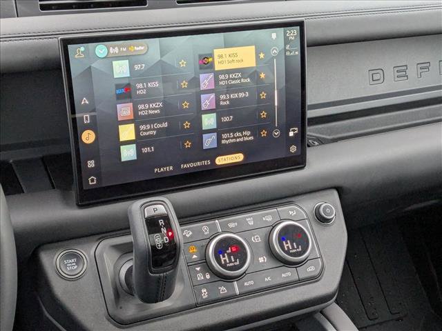 New 2025 Land Rover Defender 90 X-Dynamic SE image 12
