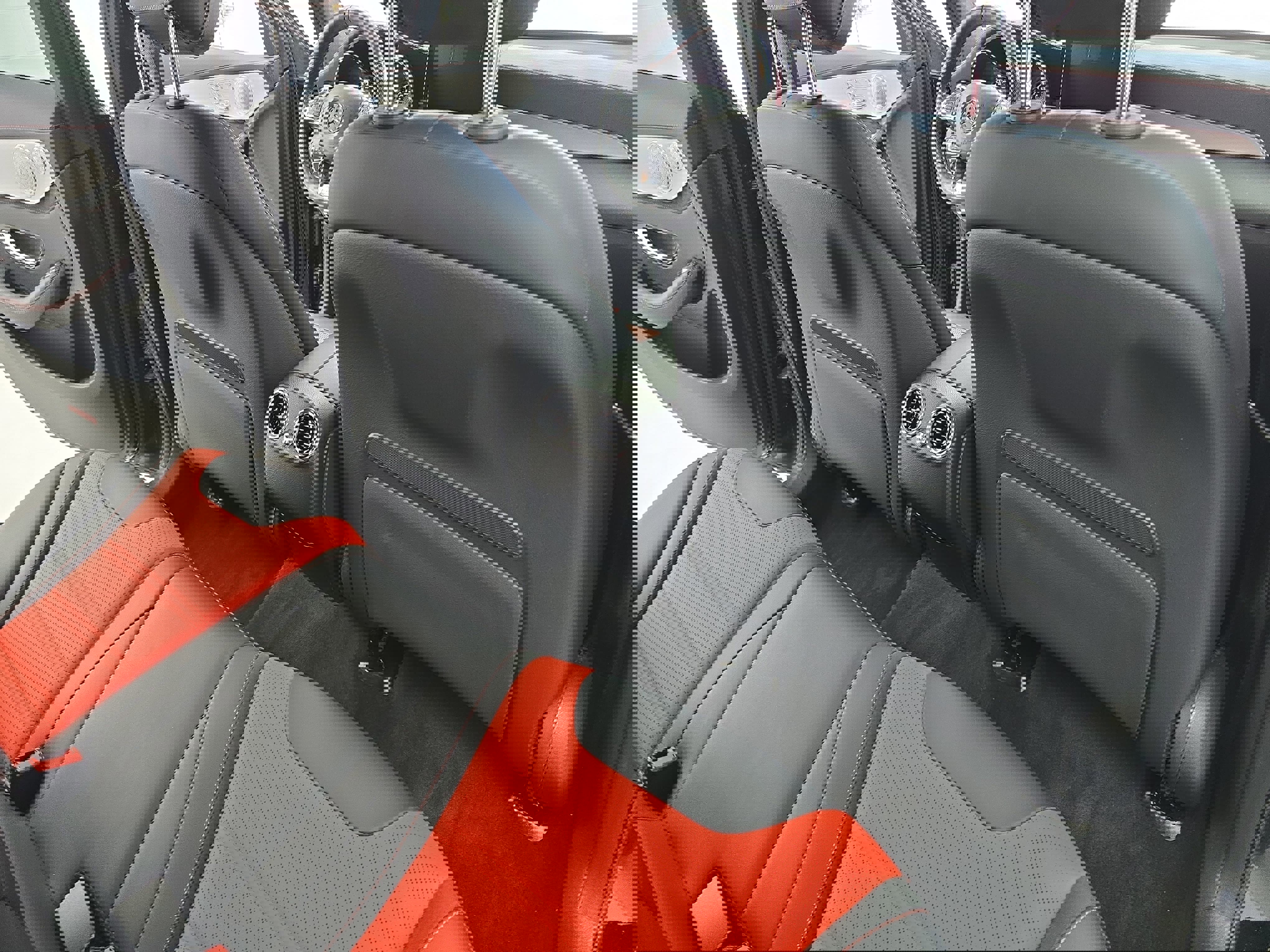 Used 2019 Mercedes-Benz GLC 63 AMG 4MATIC image 11