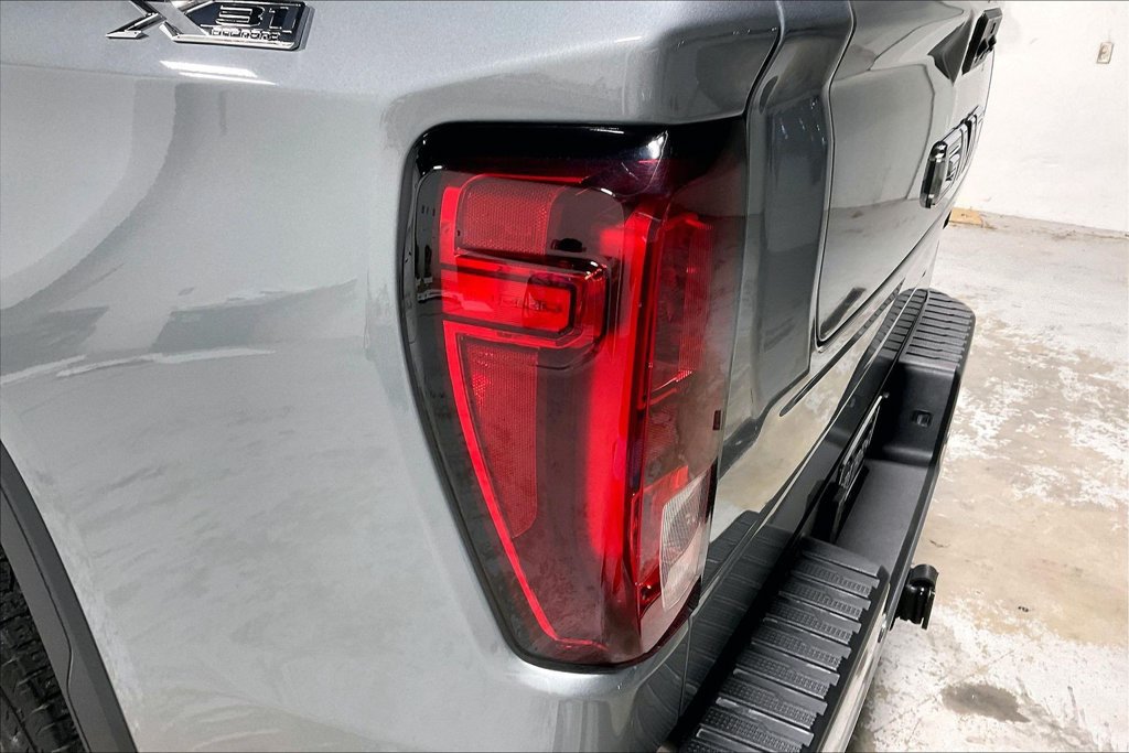 Used 2024 GMC Sierra 1500 Elevation w/ Elevation Premium Package AWD/4WD image 37