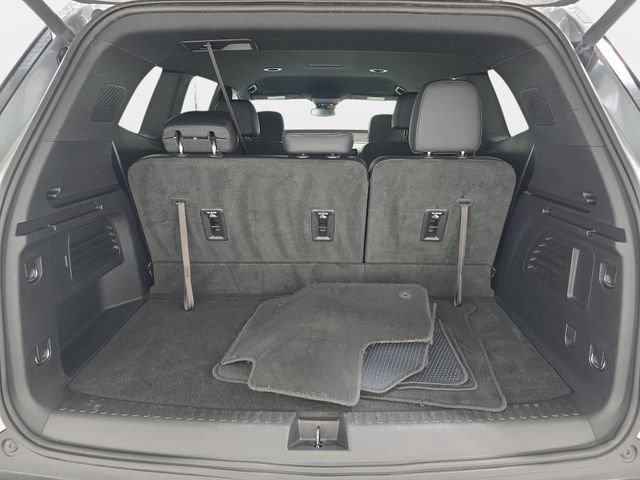 Used 2025 Buick Enclave Preferred AWD/4WD image 31