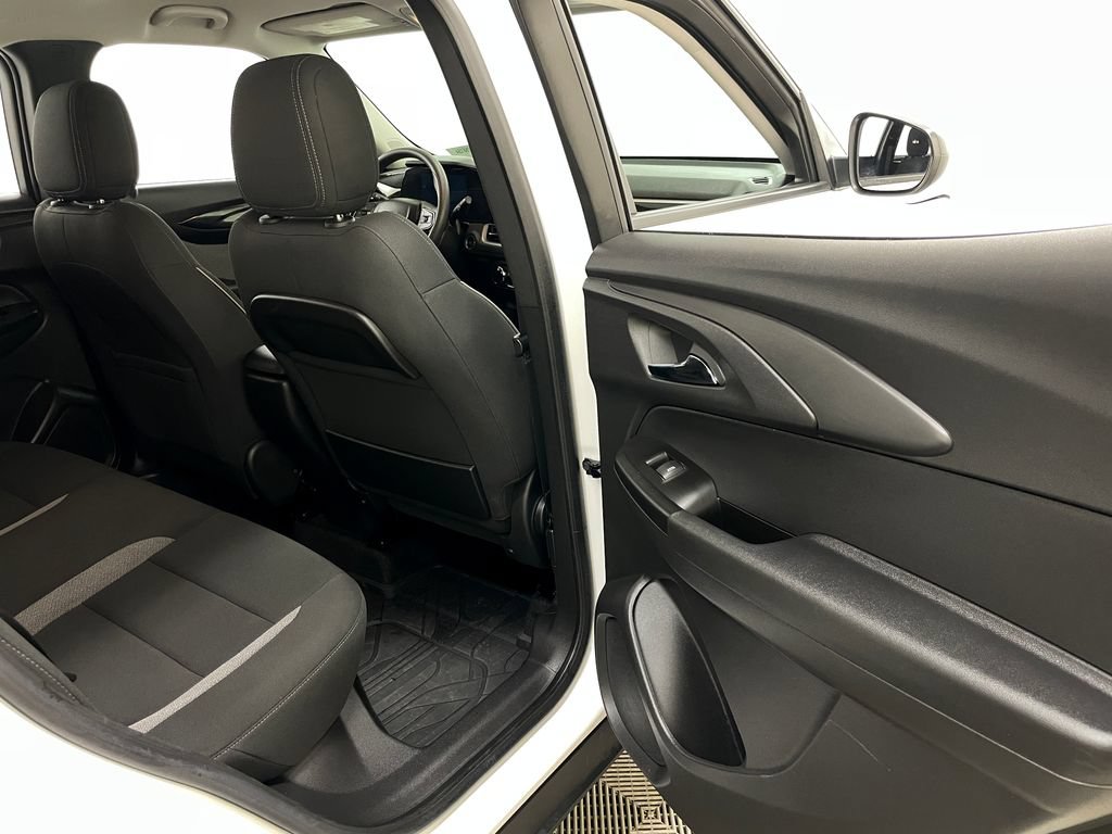Certified 2024 Chevrolet TrailBlazer LS w/ LS Convenience Package FWD image 39