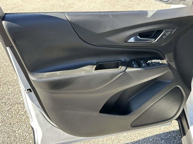 Used 2020 Chevrolet Equinox LT image 16