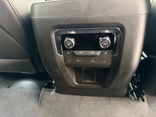 New 2025 Chevrolet Suburban RST w/ RST Capability Package image 31