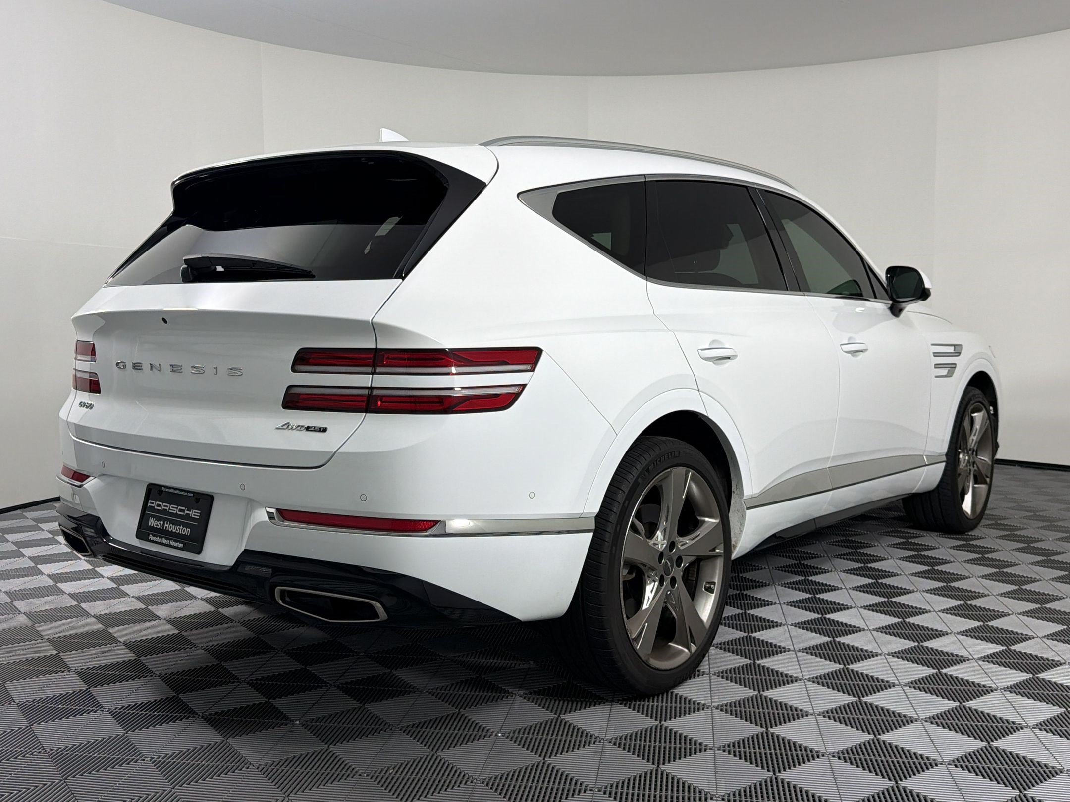 Used 2024 Genesis GV80 3.5T w/ Prestige Package AWD/4WD image 9