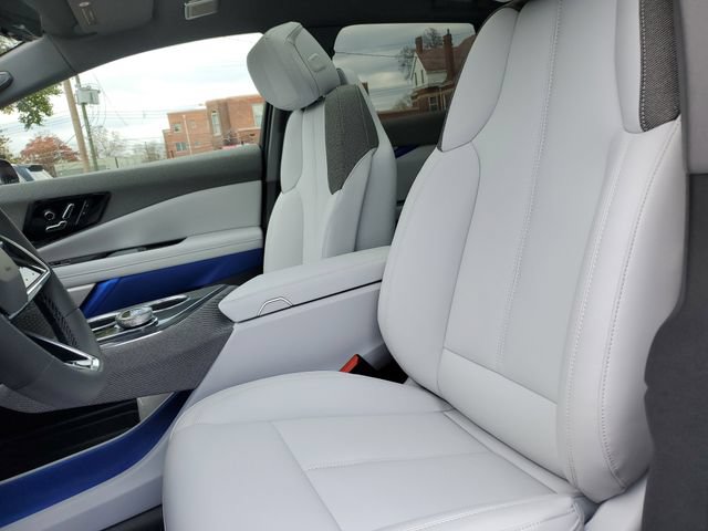 New 2026 Cadillac Optiq Luxury 1 w/ LPO, Floor Liner Package AWD/4WD image 22