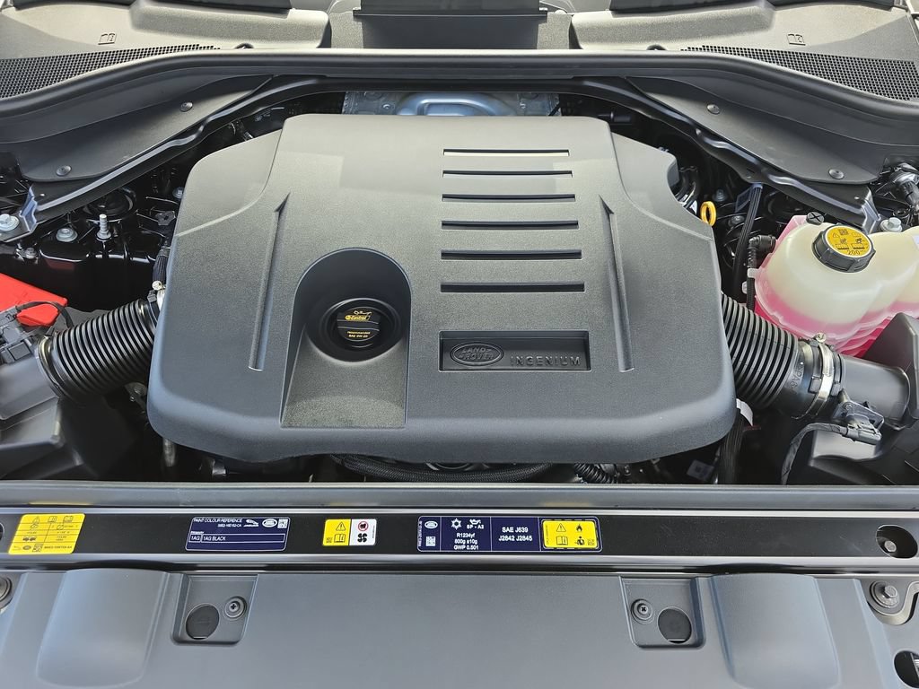 New 2026 Land Rover Range Rover Sport SE AWD/4WD image 32