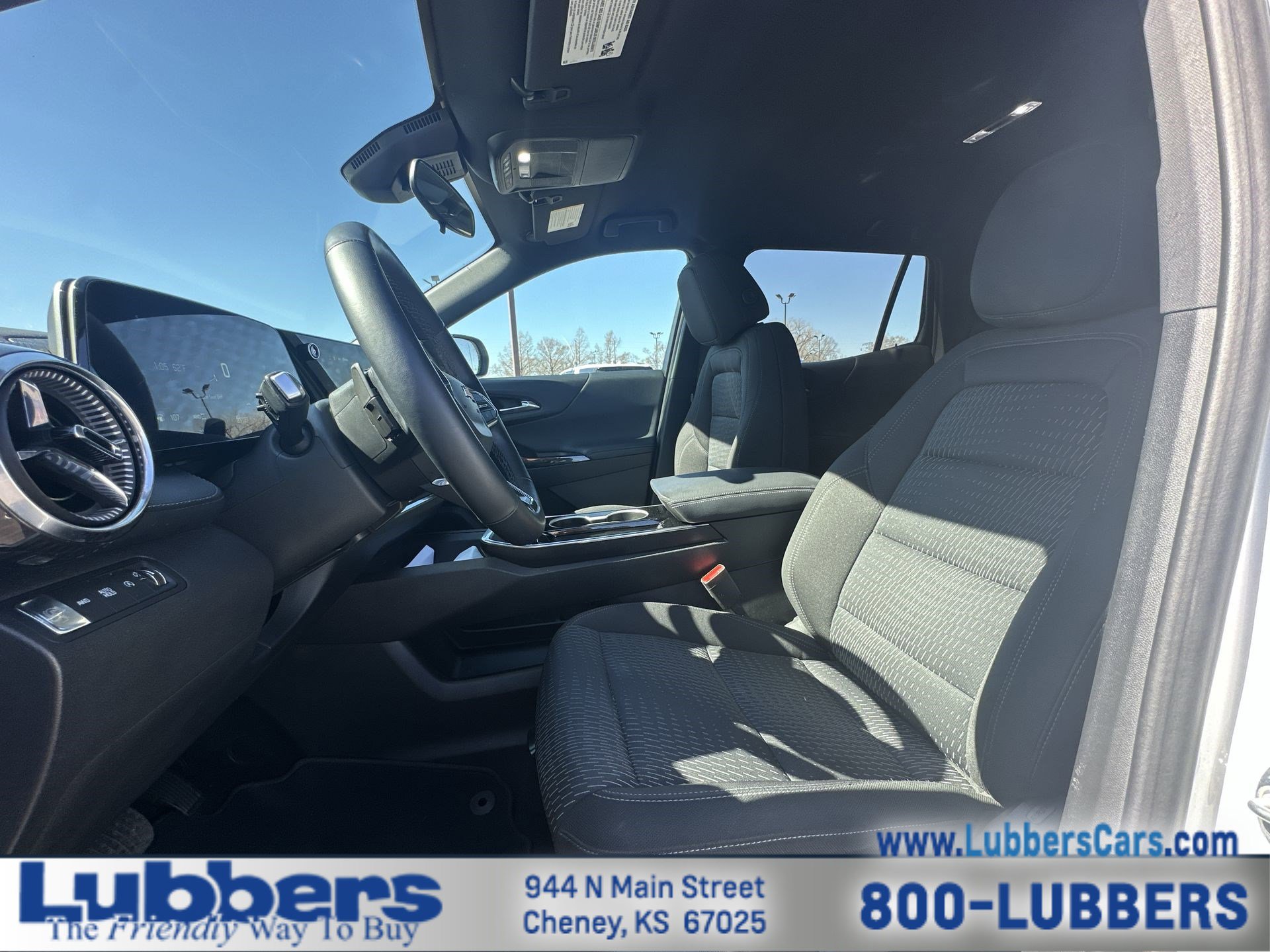 Used 2025 Chevrolet Equinox LT AWD/4WD image 11