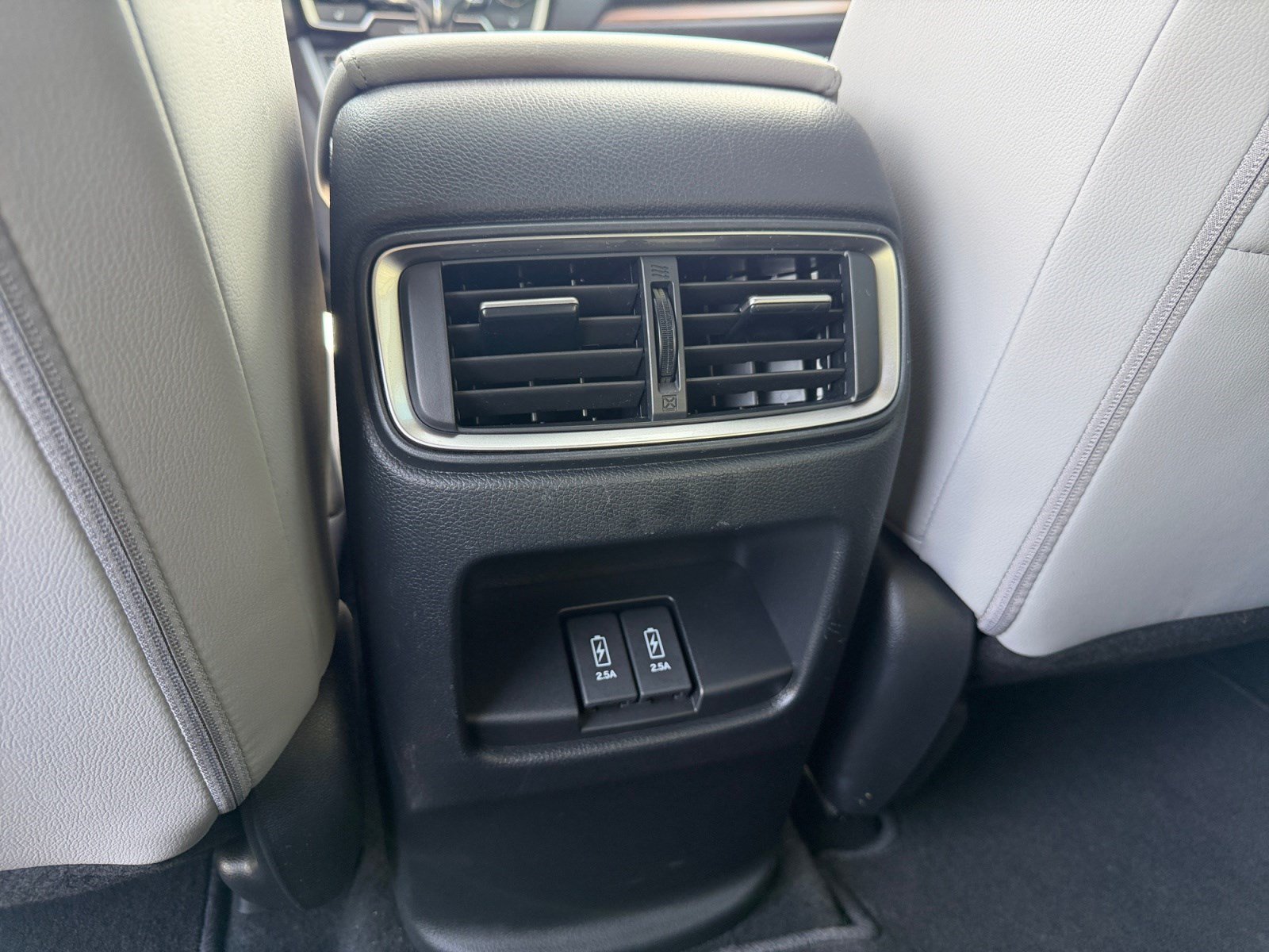 Used 2020 Honda CR-V Touring image 30