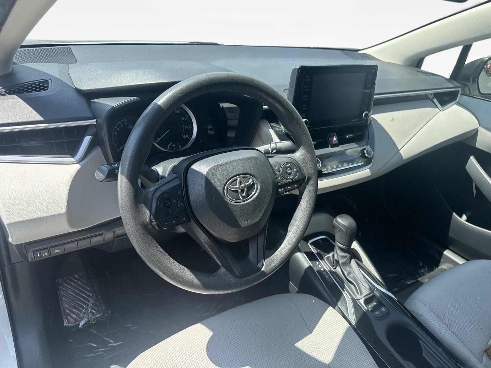 Used 2022 Toyota Corolla LE FWD image 10