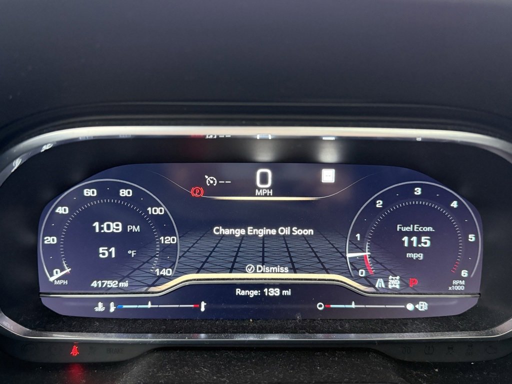 Used 2023 GMC Yukon XL SLT image 5