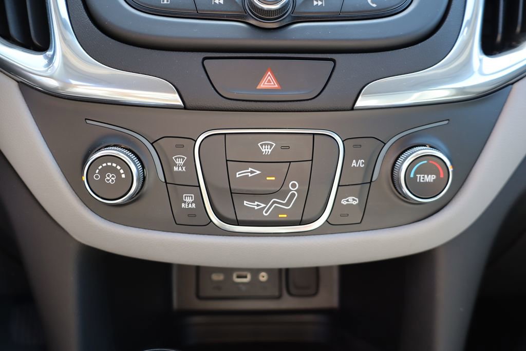 Used 2020 Chevrolet Equinox LS w/ LS Convenience Package FWD image 22