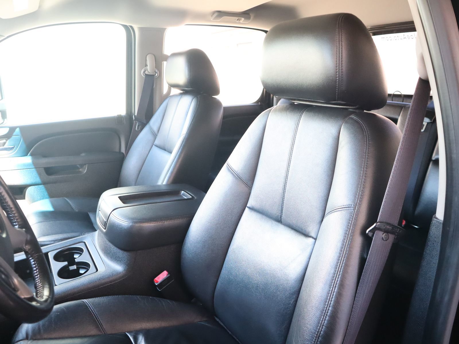 Used 2012 Chevrolet Silverado 2500 LTZ w/ LTZ Plus Package AWD/4WD image 29