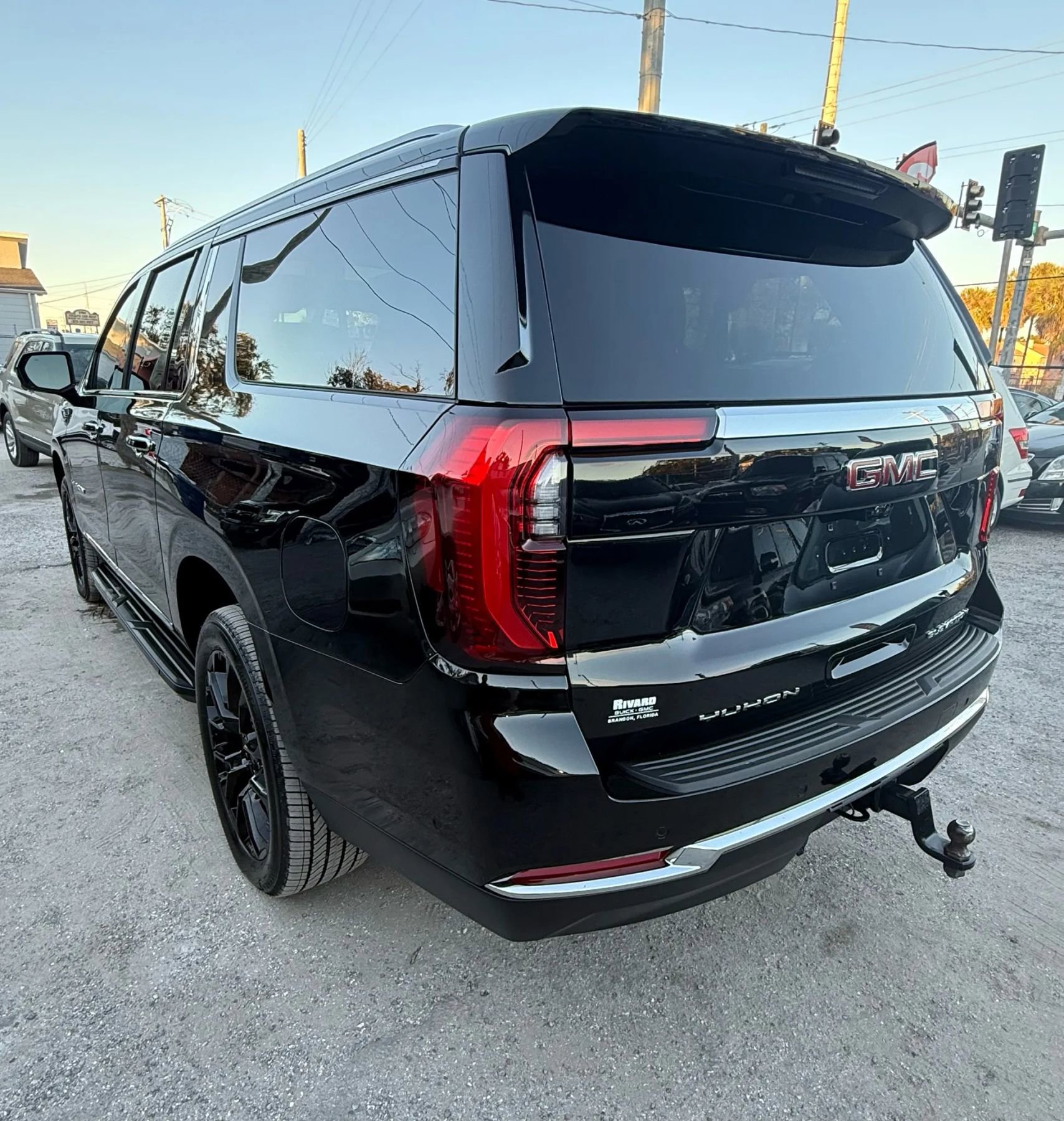 Used 2026 GMC Yukon XL Elevation w/ Elevation Premium Package AWD/4WD image 6