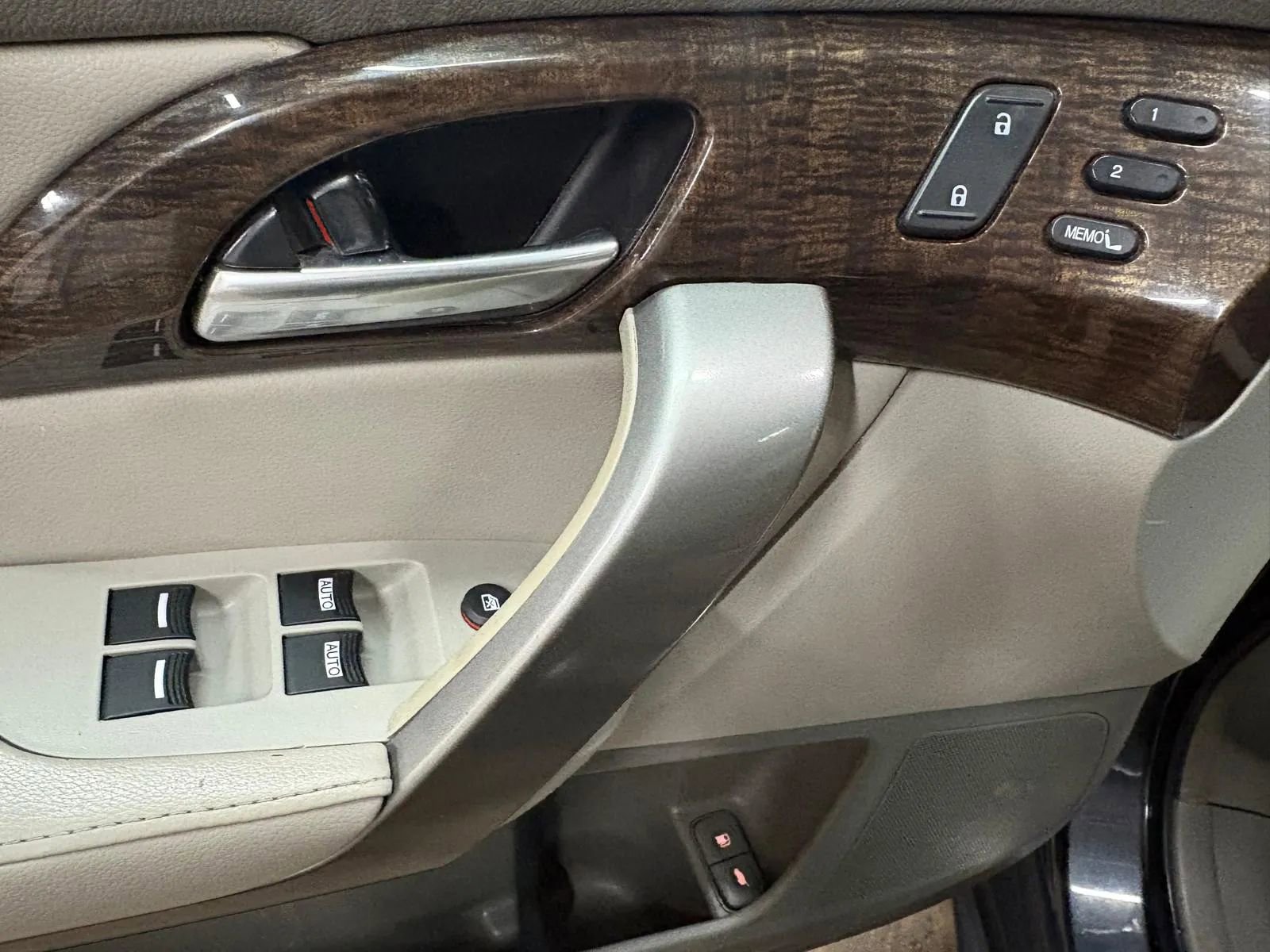 Used 2013 Acura MDX image 32