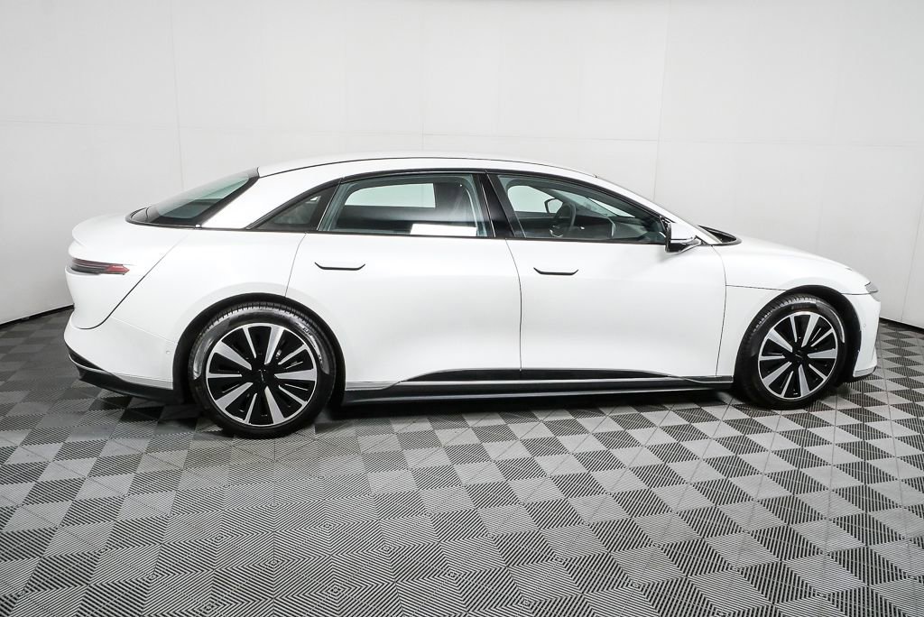 Used 2025 Lucid Air Pure image 2