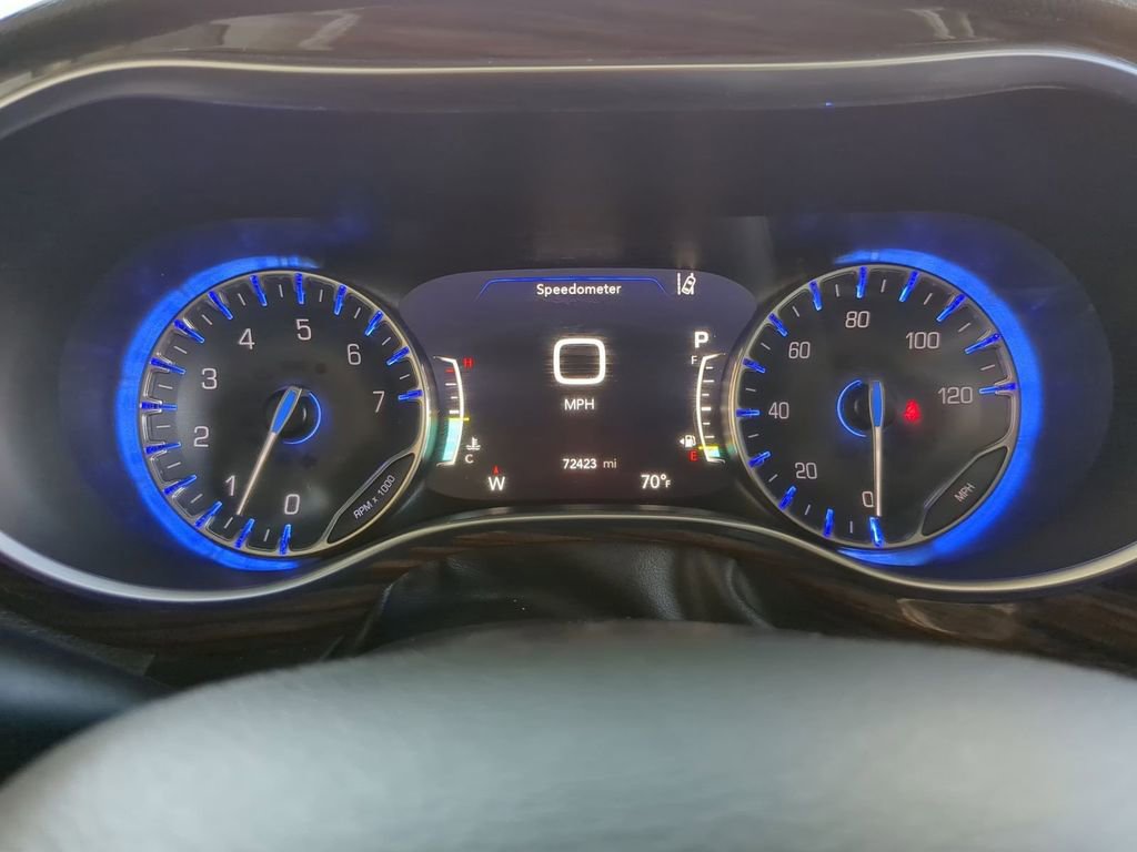 Used 2021 Chrysler Pacifica Limited w/ Premium & Safety Sphere Group image 15