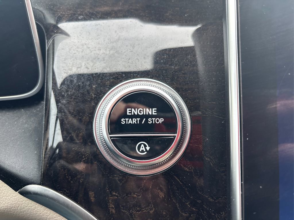 Used 2023 Mercedes-Benz GLC 300 image 31