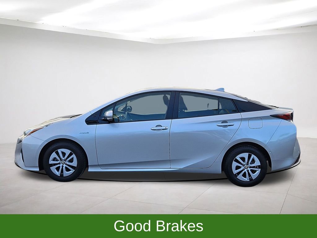 Used 2018 Toyota Prius Two image 4
