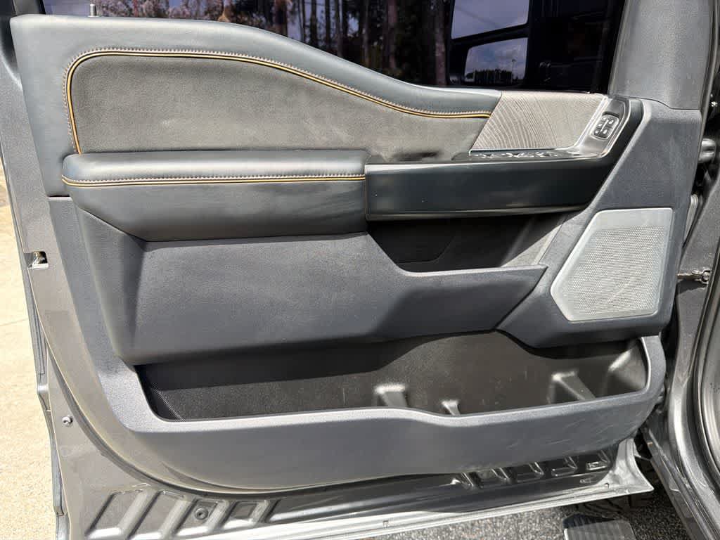 Used 2024 Ford F250 Platinum AWD/4WD image 11