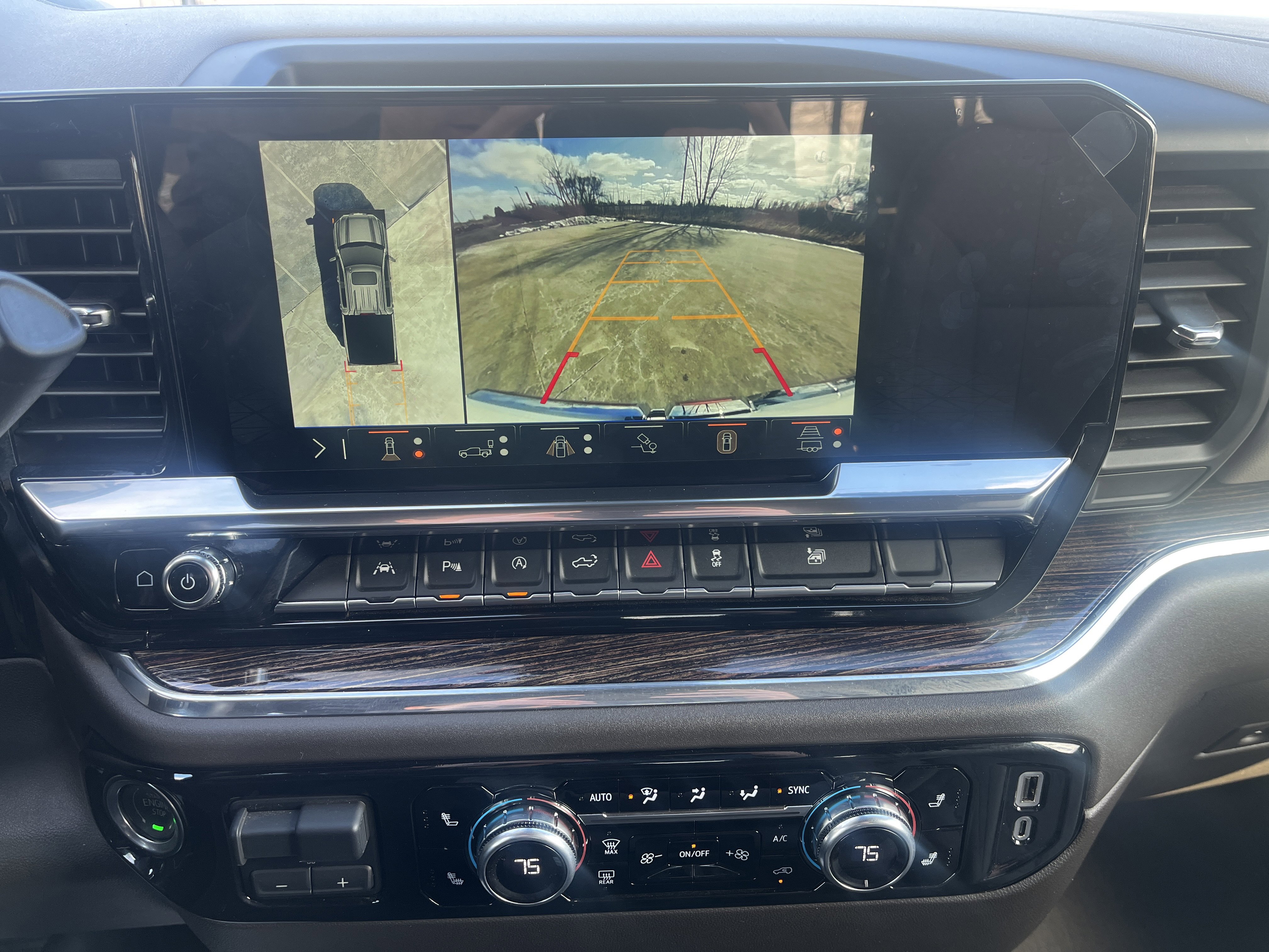 Used 2025 GMC Sierra 1500 SLE w/ Preferred Package image 22