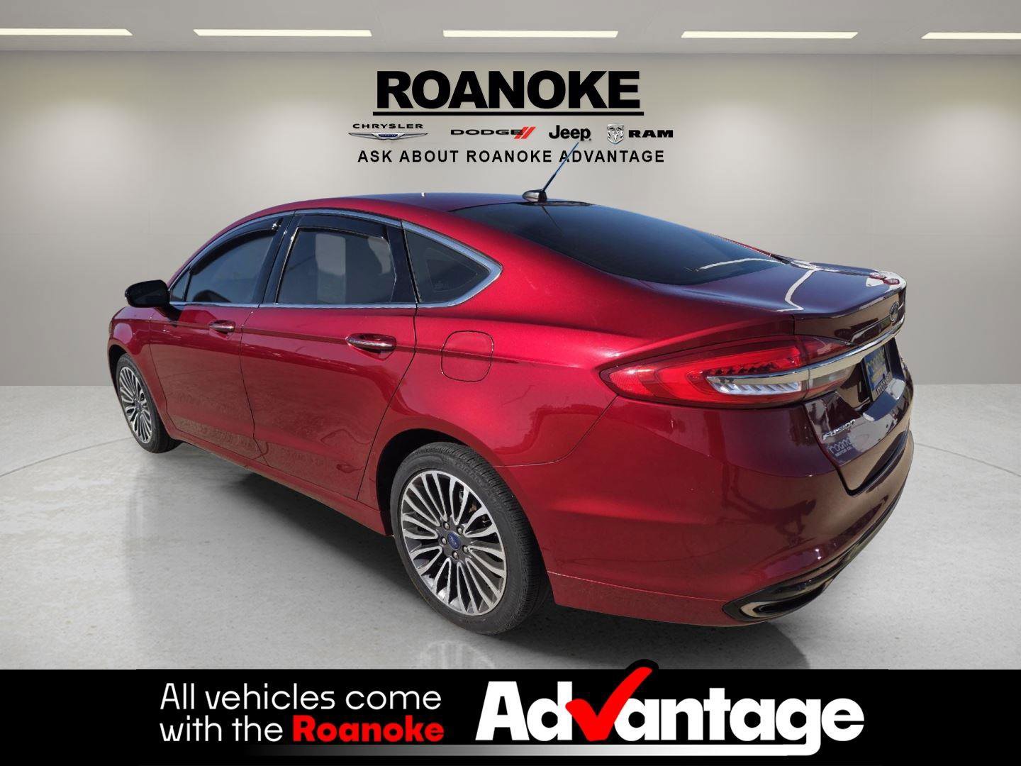 Used 2017 Ford Fusion SE w/ Fusion SE Technology Package AWD/4WD image 5