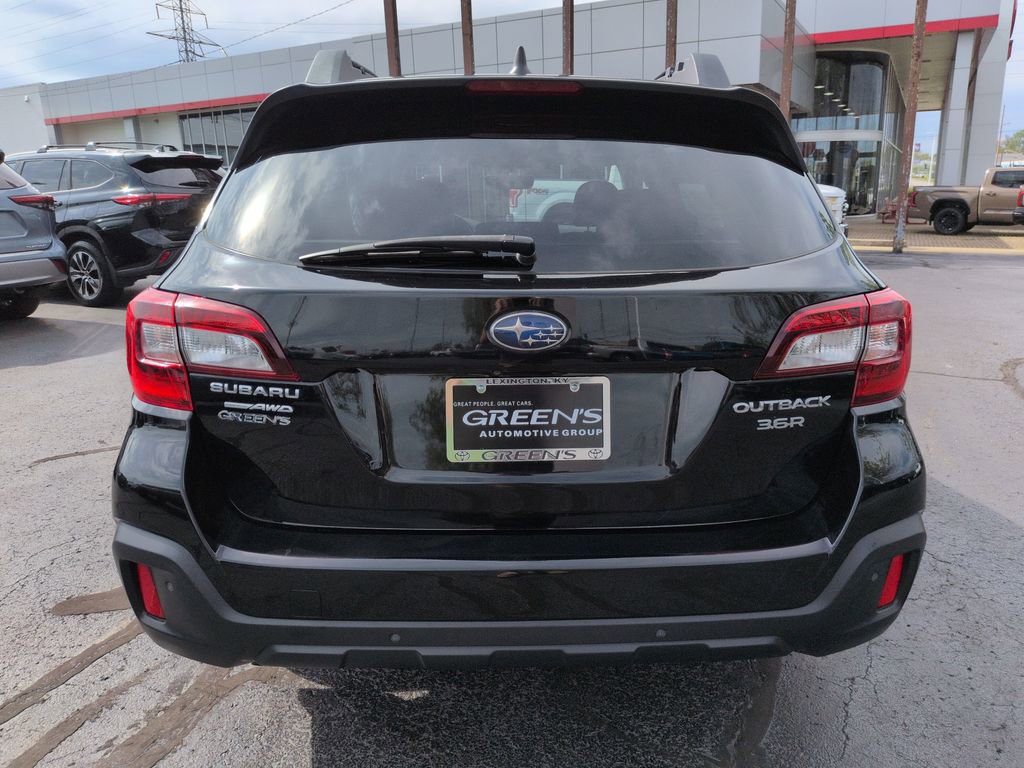 Used 2018 Subaru Outback 3.6R Limited image 4