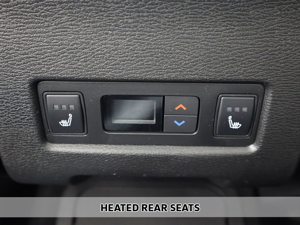 New 2025 Mitsubishi Outlander SEL image 11