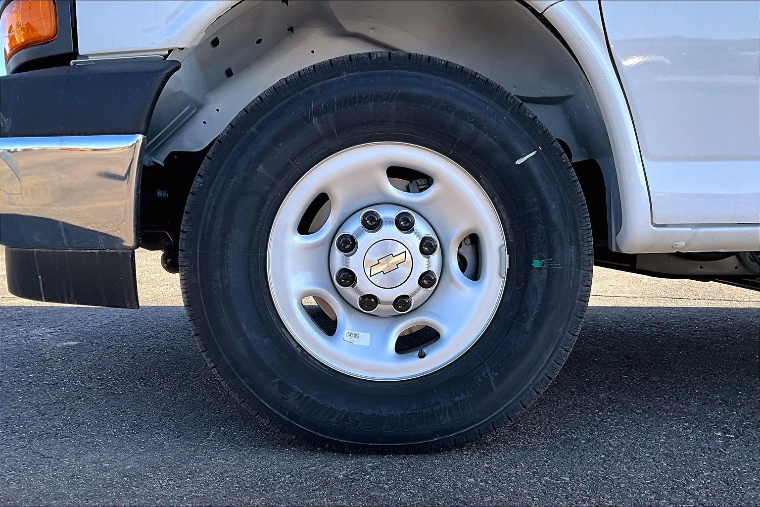 New 2025 Chevrolet Express 3500 w/ Power Convenience Package image 12