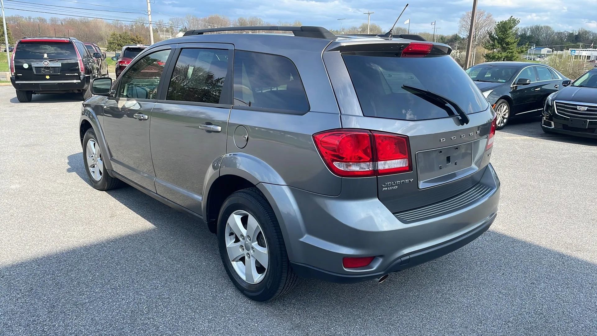 Used 2012 Dodge Journey SXT w/ Flexible Seating Group image 4