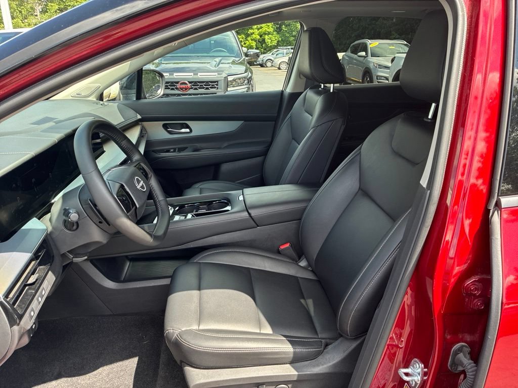 Certified 2025 Nissan Murano SL w/ Cargo Package AWD/4WD image 16