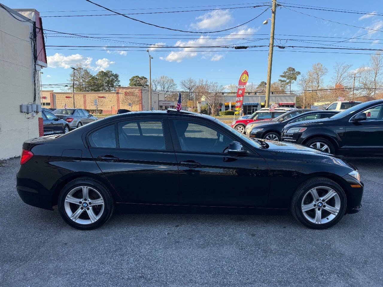 Used 2013 BMW 320i xDrive 320i xDrive AWD 4dr Sedan image 5