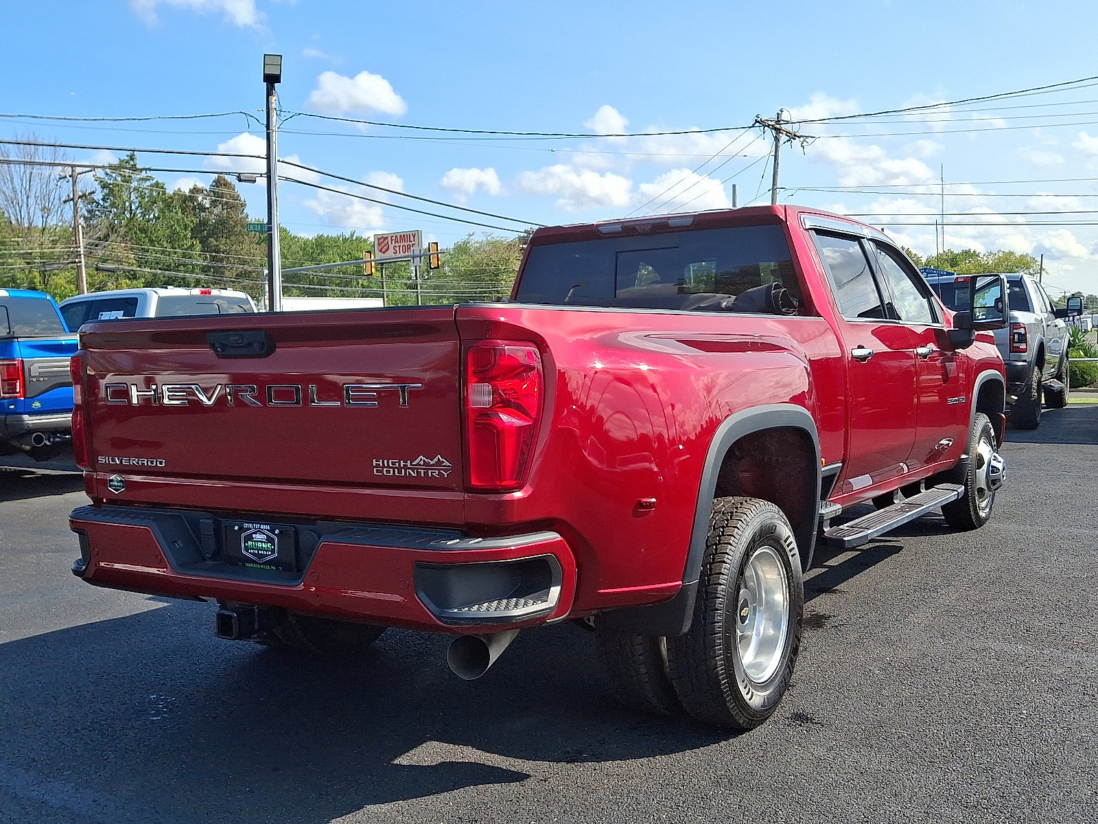 Used 2021 Chevrolet Silverado 3500 High Country image 10