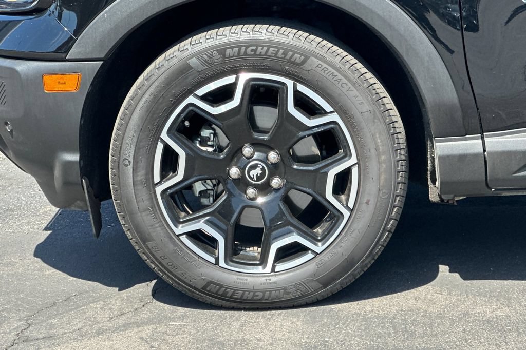 Certified 2025 Ford Bronco Sport Outer Banks w/ Outer Banks Tech Package+ AWD/4WD image 30