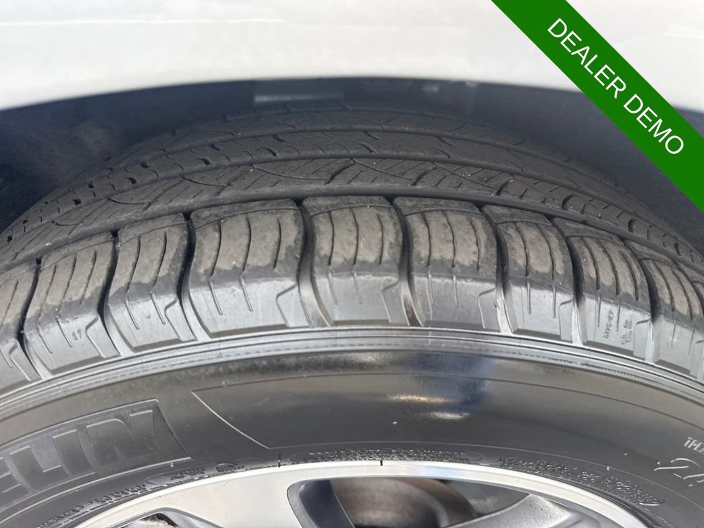 Used 2023 Ford Edge SEL AWD/4WD image 19