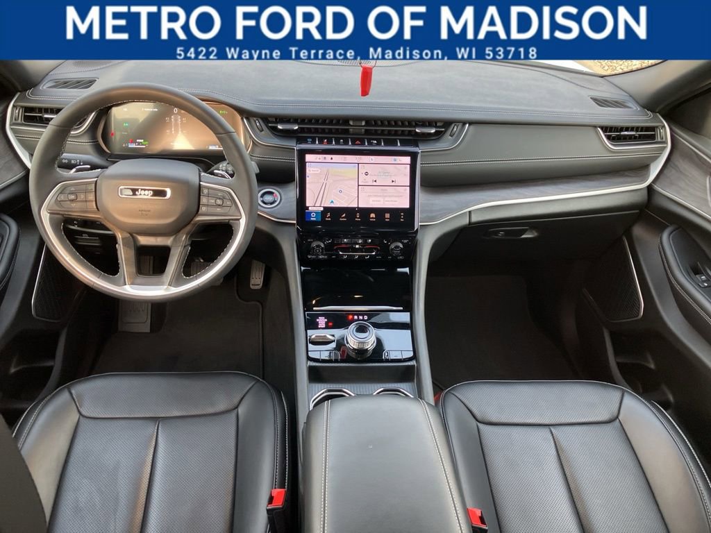 Used 2025 Jeep Grand Cherokee Limited 4xe image 15