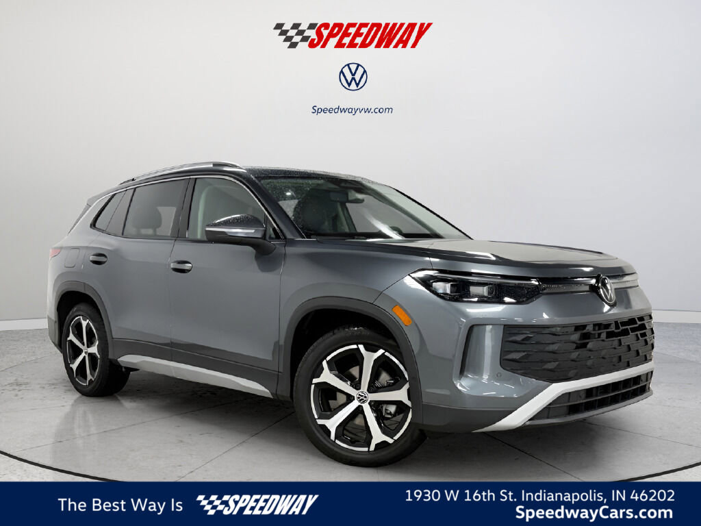 New 2025 Volkswagen Tiguan SE image 1
