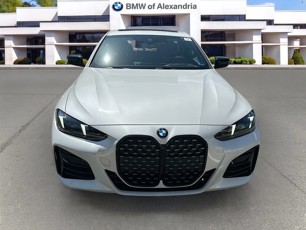 New 2026 BMW 430i xDrive Coupe w/ M Sport Package AWD/4WD image 2