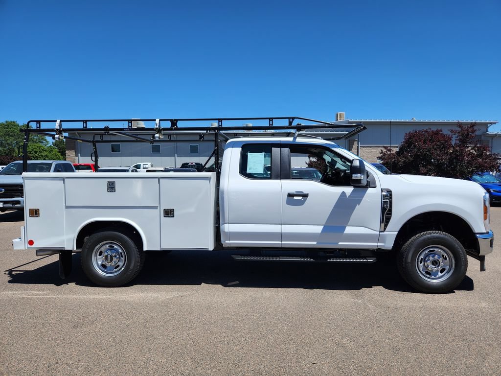 New 2026 Ford F250 XL w/ XL Chrome Package AWD/4WD image 8