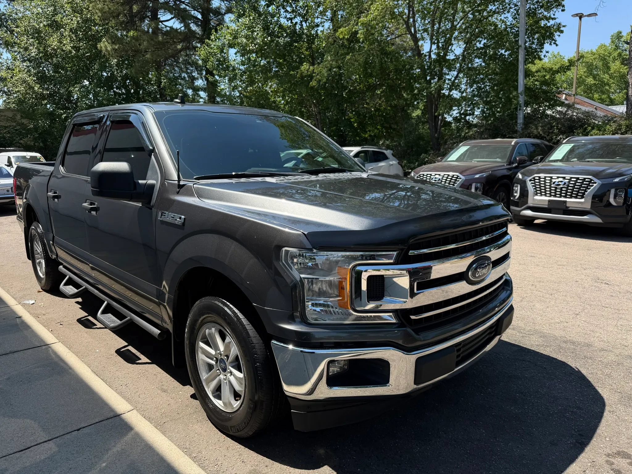 Used 2020 Ford F150 XLT w/ Equipment Group 301A Mid RWD image 4