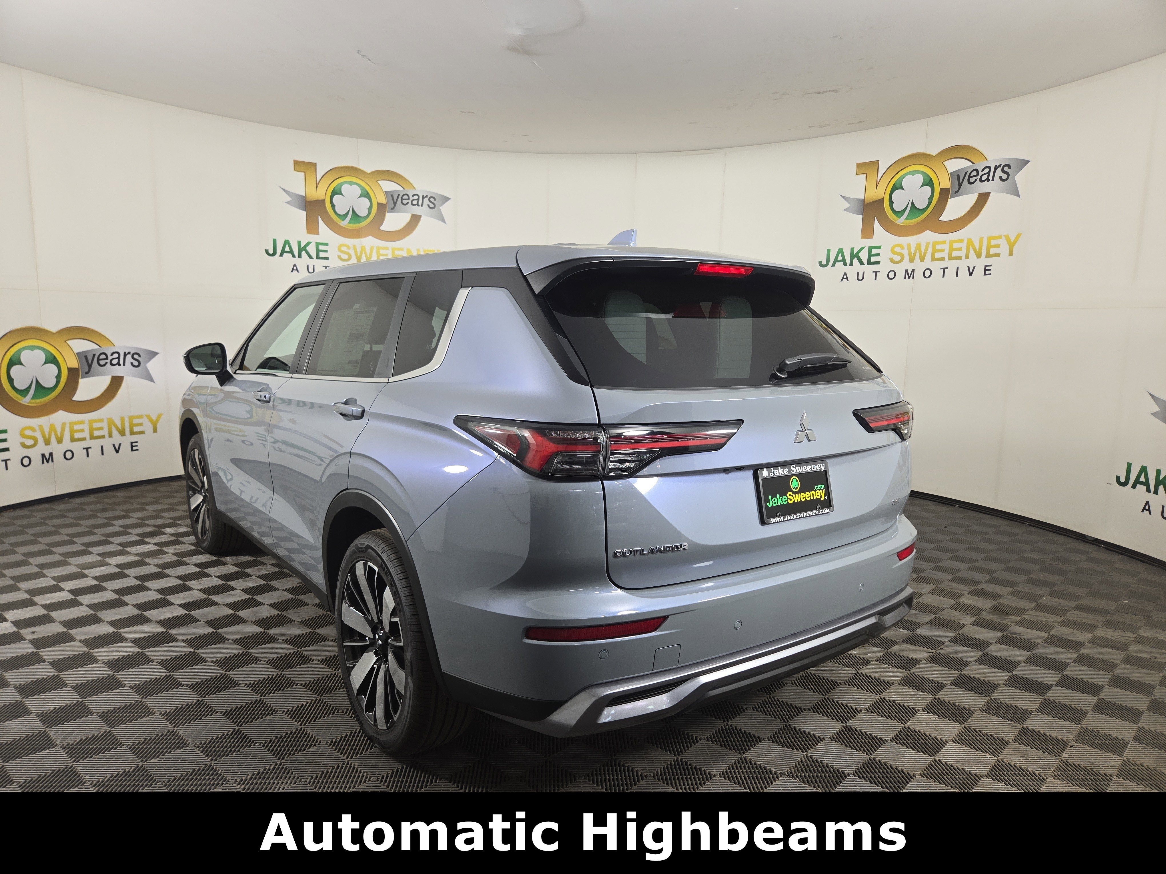 New 2025 Mitsubishi Outlander SE image 5