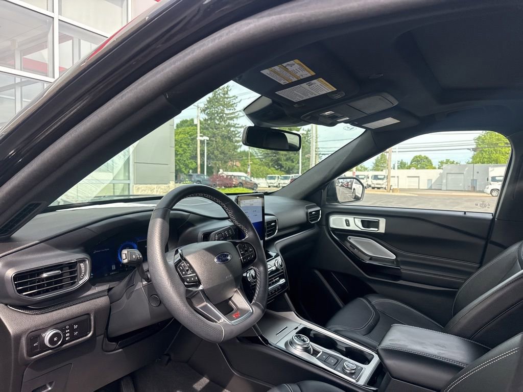 Used 2023 Ford Explorer ST w/ Equipment Group 401A AWD/4WD image 8