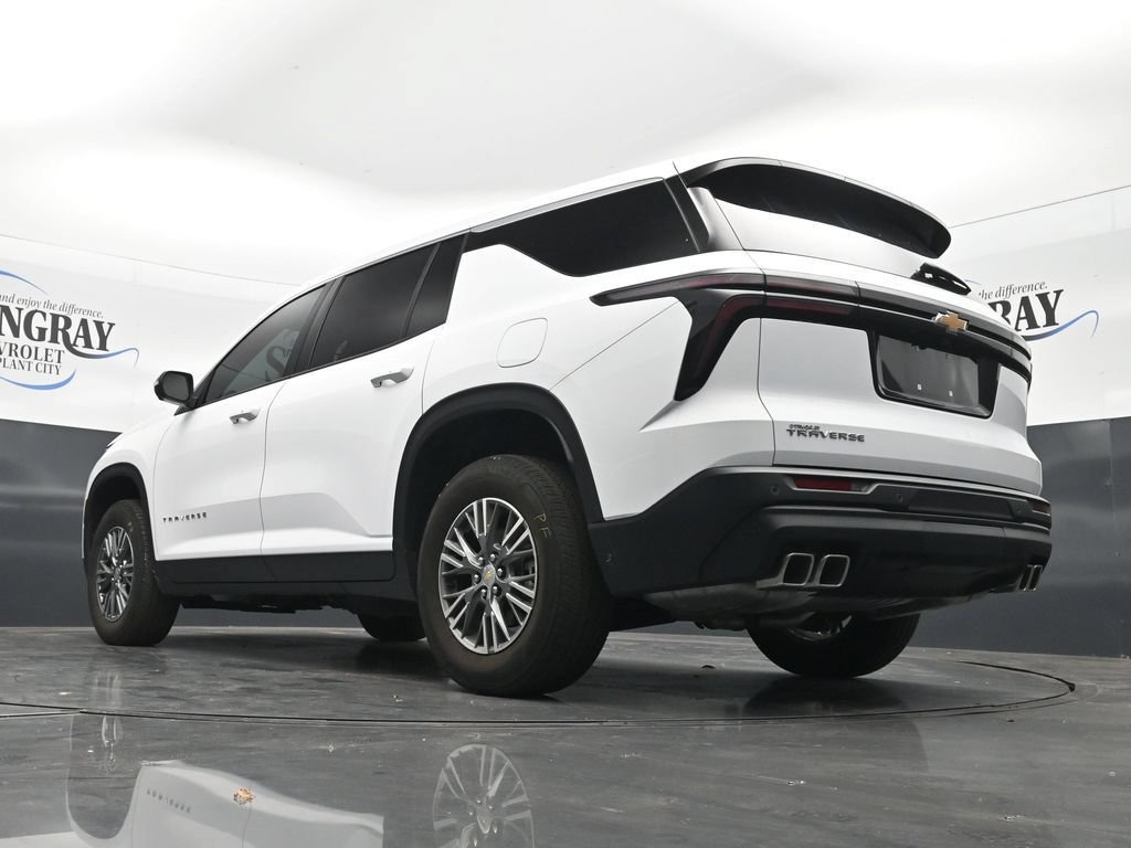 Certified 2024 Chevrolet Traverse LS FWD image 30