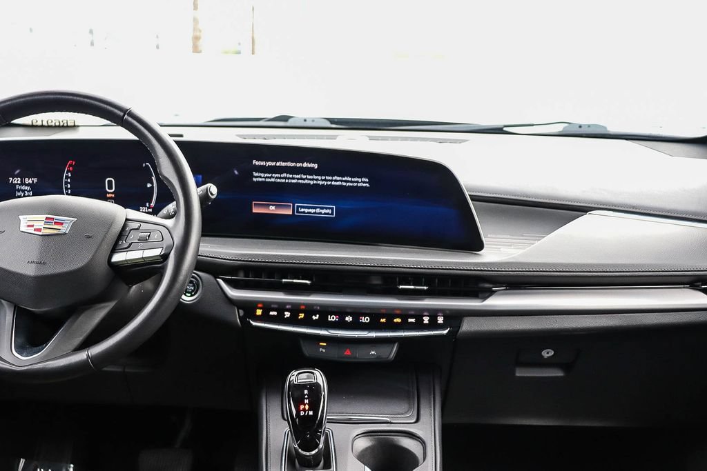 Used 2024 Cadillac XT4 Premium Luxury AWD/4WD image 16