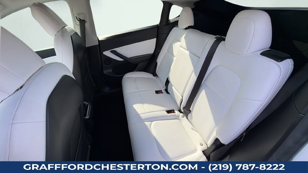 Used 2021 Tesla Model Y Long Range AWD/4WD image 24