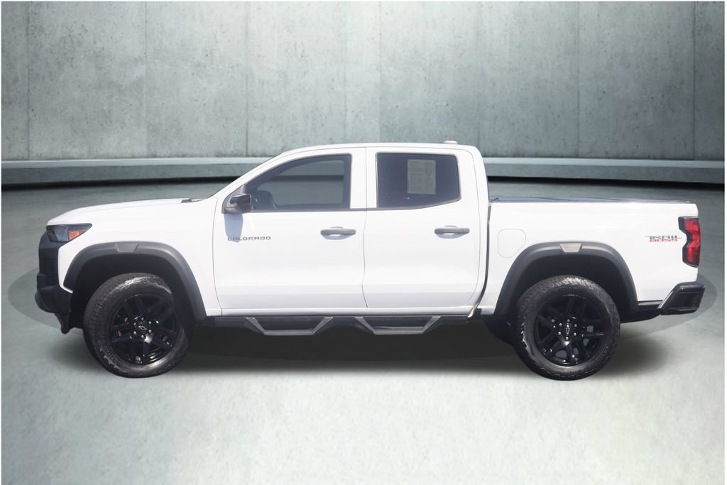 Used 2023 Chevrolet Colorado Trail Boss w/ Technology Package AWD/4WD image 28