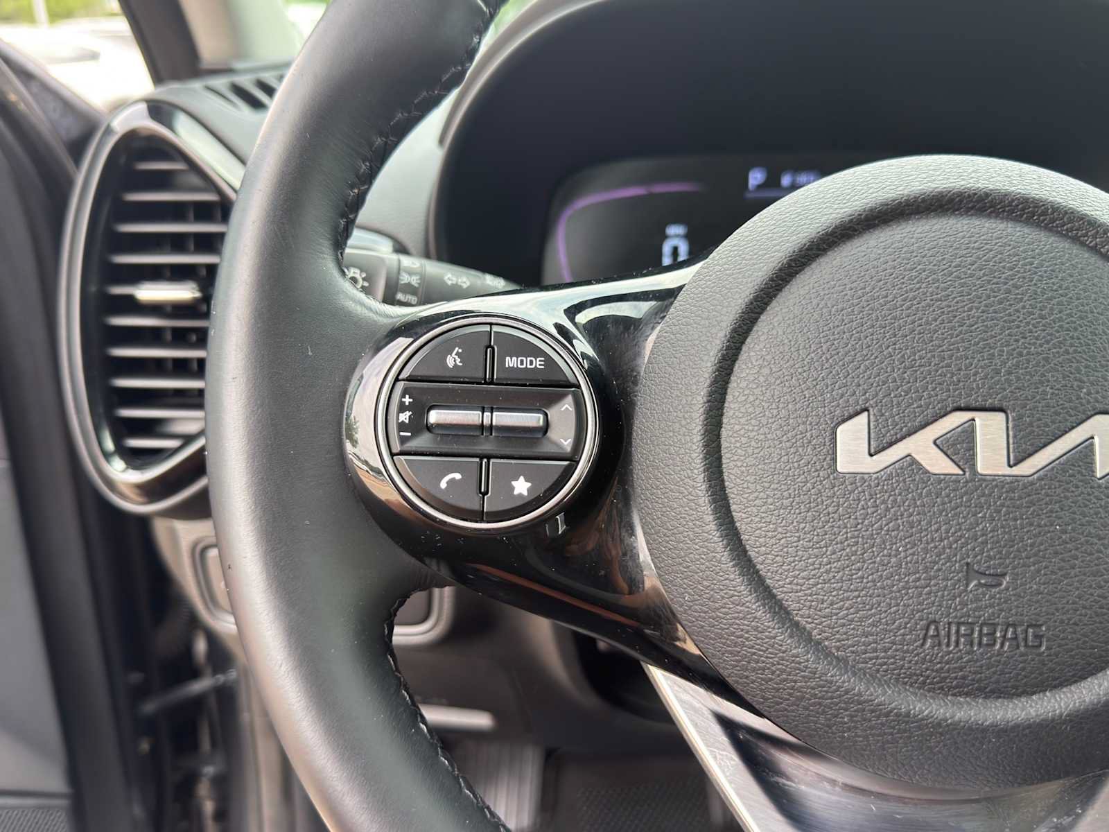Certified 2024 Kia Soul EX w/ Option Group 015 FWD image 18