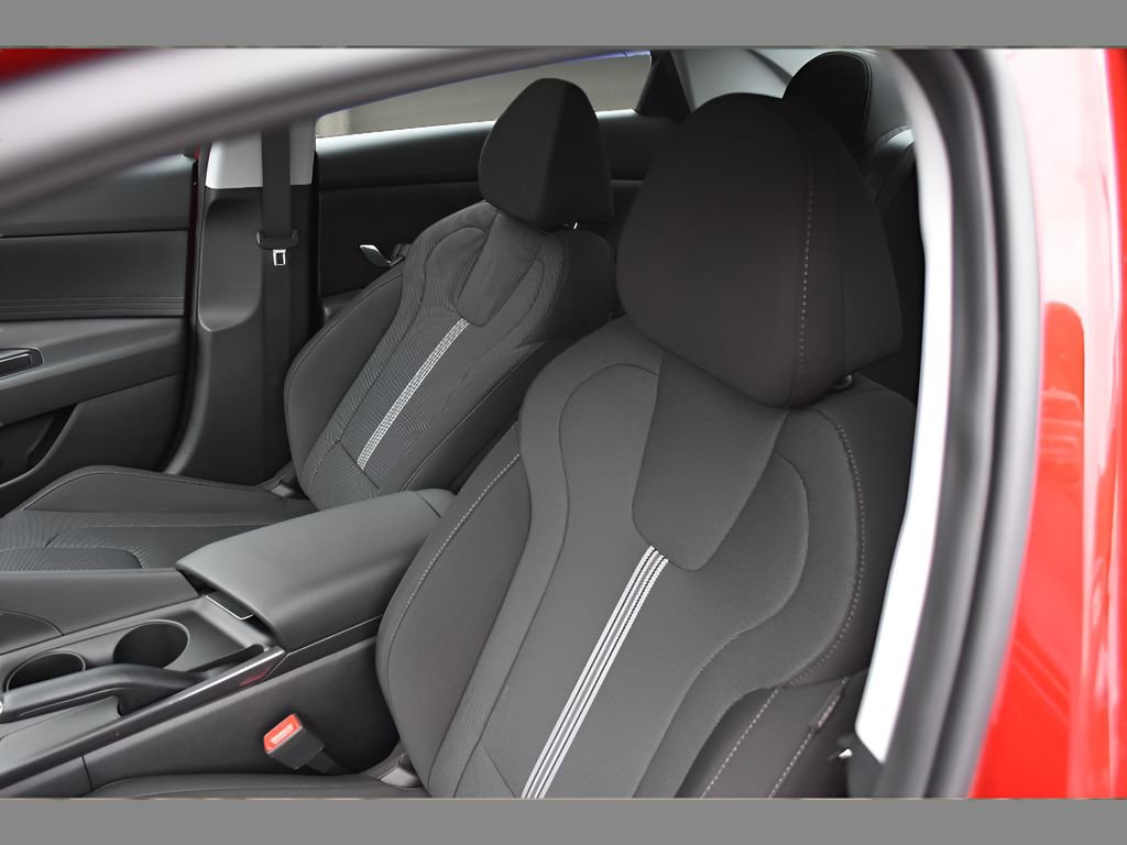 New 2026 Hyundai Elantra SE image 27
